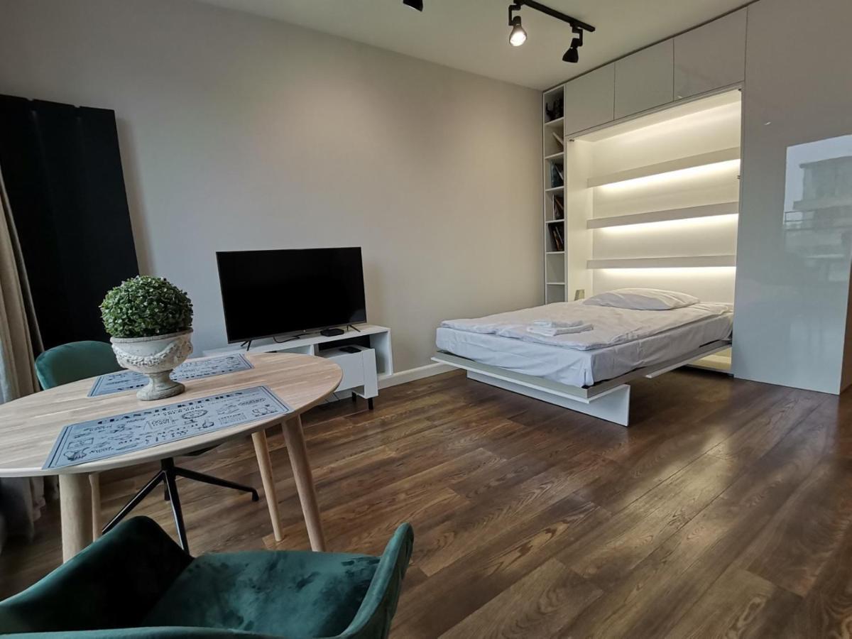 Nowoczesny Apartament Z Widokiem Lägenhet Warszawa Exteriör bild